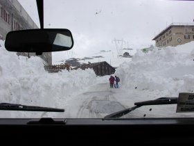 Verso il Passo dello Stelvio la mattina del 2 giugno 2001