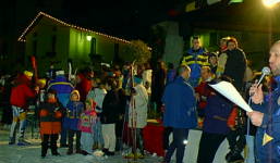 tanta gente in piazza